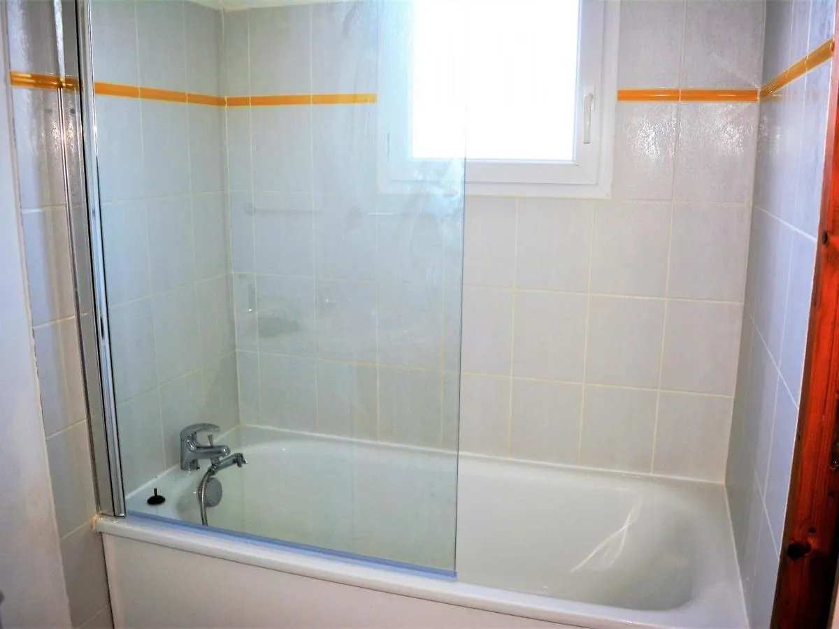 Holiday home Maison Duplex Avec Terrasse, 2 Chambres, Piscines Et Parking - Fr-1-382-19 Salavas France